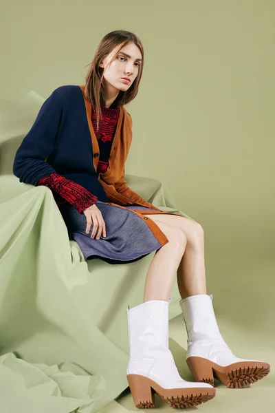Look 10